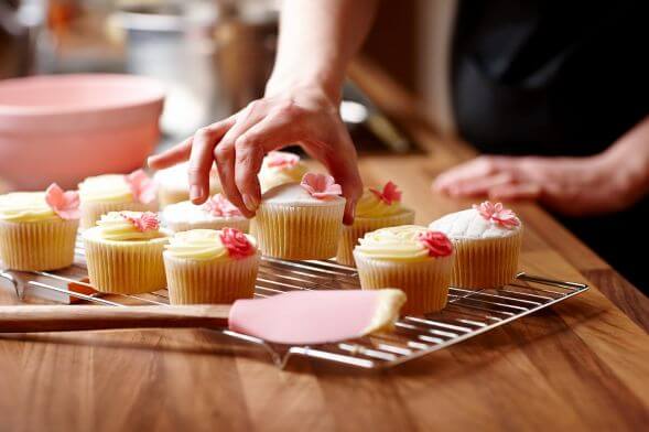 Steps To Start A Successful Home Bakery Business