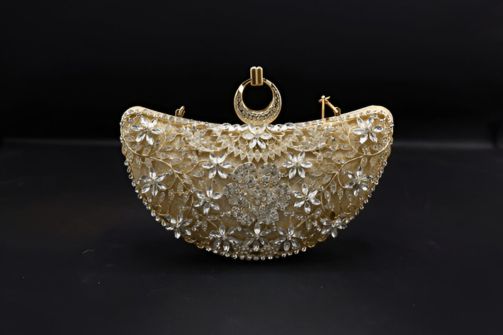 Top Bridal Clutch Trends in 2025