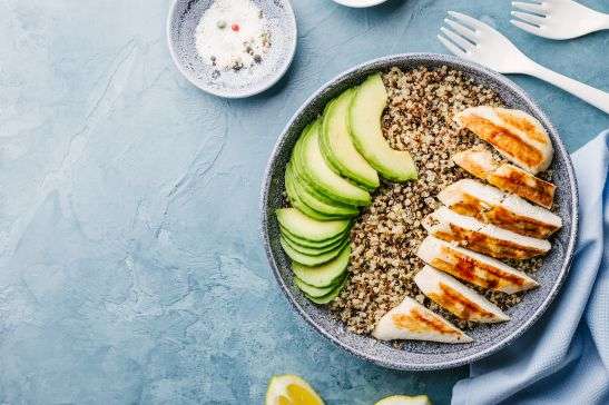 Grilled Chicken and Quinoa Bowl-Healthy Meal Prep Ideas for Lunch